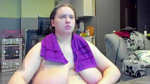 Snapshot of 1lindsey1 chatting on 11/03/25, 11:00 1LINDSEY1 online show from 11/03/25, 11:00