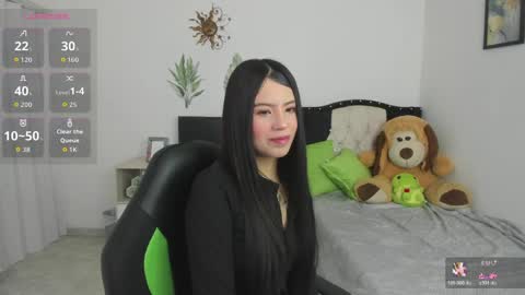 Snapshot of 1maddie chatting on 05/11/26, 01:17 1maddie online show from 05/11/26, 01:17