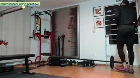 1manshow11 online show from 04/10/26, 11:04