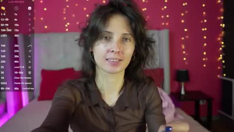 Marie online show from 11/09/25, 06:06