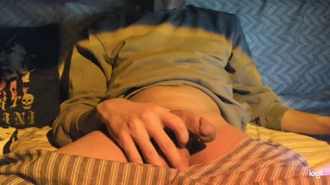 Snapshot of 1mehdiman chatting on 12/07/24, 07:54 MED online show from 12/07/24, 07:54