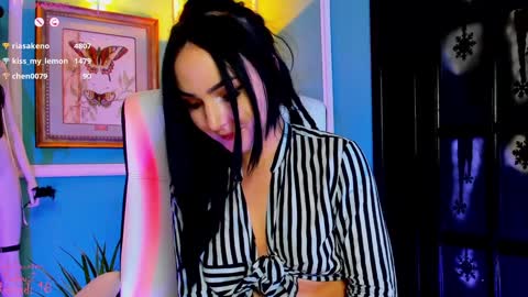 Moona  online show from 02/07/25, 08:53