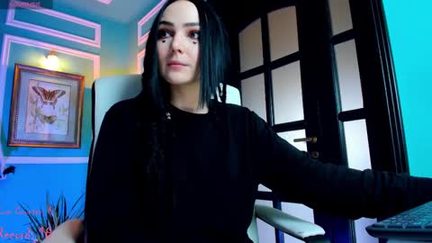 Moona  online show from 02/12/25, 11:07