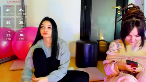 Moona  online show from 03/01/26, 10:06