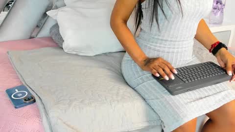 Luisa online show from 12/14/24, 01:38