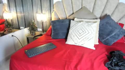 Luisa online show from 12/20/25, 07:10