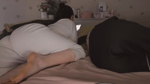 Snapshot of 1rapunzel chatting on 12/16/25, 08:30 1rapunzel online show from 12/16/25, 08:30