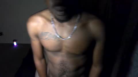 Snapshot of 1retro_ski_mask chatting on 12/02/24, 03:47 Tropical Fusion online show from 12/02/24, 03:47