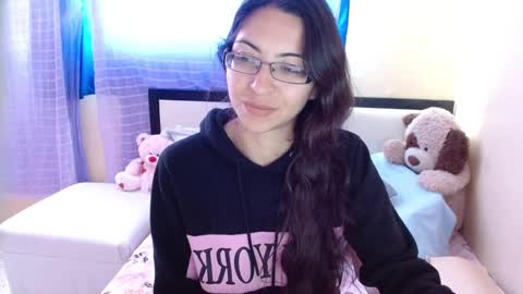 paola online show from 12/24/24, 06:17