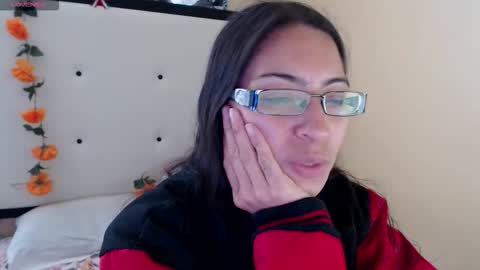 paola online show from 03/19/26, 07:51