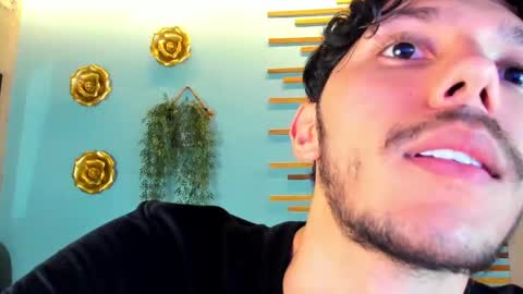 Sebastian online show from 09/15/25, 06:52