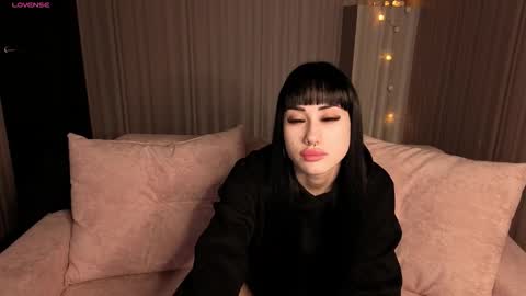 Kate online show from 02/14/26, 09:28