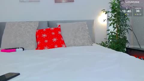 Victoria online show from 12/18/25, 02:12