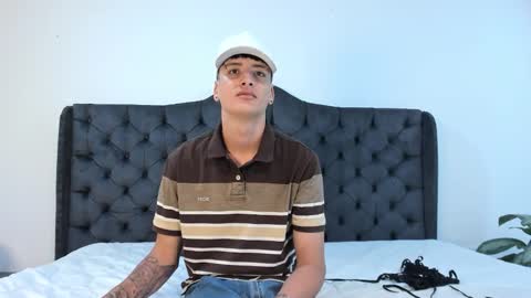 Snapshot of 1threestar chatting on 09/25/25, 11:58 1Threestar online show from 09/25/25, 11:58