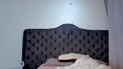 Snapshot of 1threestar chatting on 01/05/26, 05:27 1Threestar online show from 01/05/26, 05:27