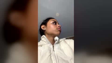 Snapshot of 1threestar chatting on 03/05/26, 10:55 1Threestar online show from 03/05/26, 10:55