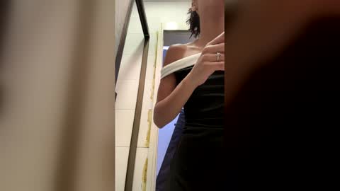 Snapshot of 1threestar chatting on 03/15/26, 01:28 1Threestar online show from 03/15/26, 01:28