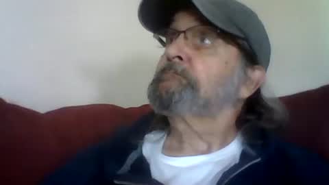 1valentine online show from 11/23/25, 07:46