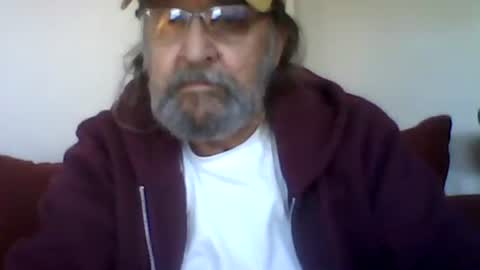 1valentine online show from 12/01/25, 04:56