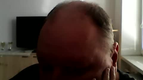 Snapshot of 1vaso chatting on 10/29/25, 07:43 1vaso online show from 10/29/25, 07:43