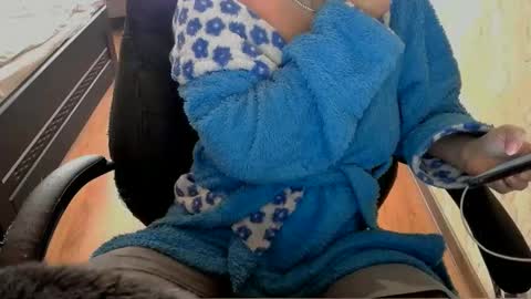 Snapshot of 1your_hot_girls chatting on 02/07/25, 11:01 1your_hot_girls online show from 02/07/25, 11:01