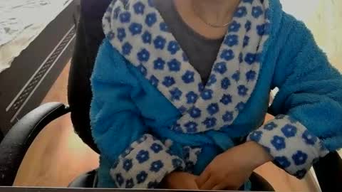 Snapshot of 1your_hot_girls chatting on 02/17/25, 10:51 1your_hot_girls online show from 02/17/25, 10:51