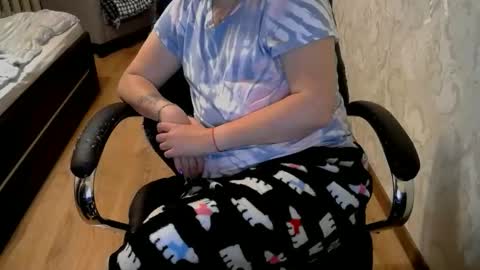 Snapshot of 1your_hot_girls chatting on 10/23/25, 06:06 1your_hot_girls online show from 10/23/25, 06:06