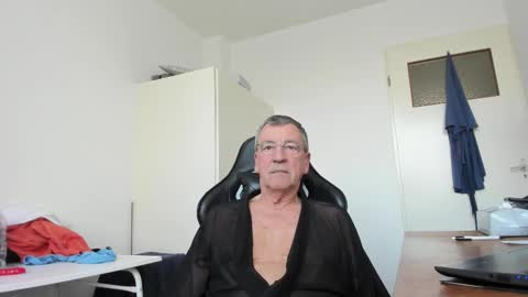 Henk online show from 03/05/25, 04:13
