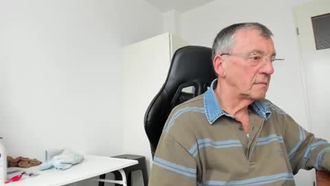 Henk online show from 03/17/26, 01:47