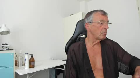 Henk online show from 05/31/26, 10:33