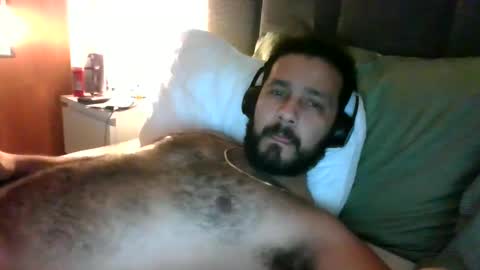 Snapshot of 2022felipe chatting on 02/11/25, 02:35 2022felipe online show from 02/11/25, 02:35