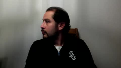 Snapshot of 2024newmiguel chatting on 11/27/25, 06:59 Miguel online show from 11/27/25, 06:59