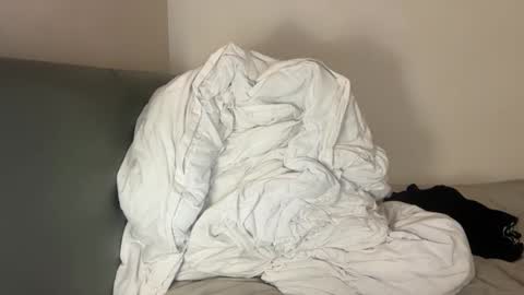 21boybifun online show from 04/16/26, 09:39