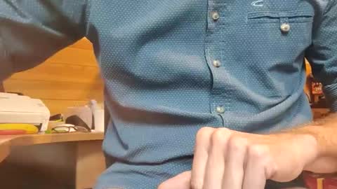 Snapshot of 22_acacia_avenue chatting on 10/13/25, 01:22 22_acacia_avenue online show from 10/13/25, 01:22