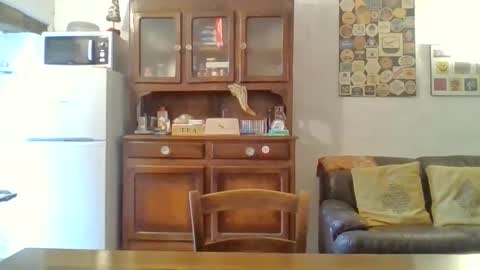22esserre online show from 06/10/26, 11:20