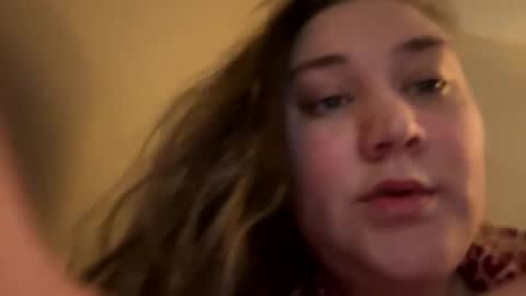 Snapshot of 22thickfatpussy chatting on 12/20/25, 01:07 22thickfatpussy online show from 12/20/25, 01:07