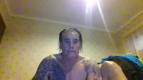 Snapshot of 23player chatting on 11/04/25, 03:16 23player online show from 11/04/25, 03:16