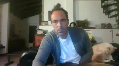 Snapshot of 27lv27 chatting on 10/20/25, 08:31 27lv27 online show from 10/20/25, 08:31