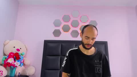 Snapshot of 2_fire chatting on 01/09/26, 08:21 2_fire online show from 01/09/26, 08:21