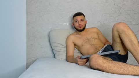 Snapshot of 2alexoconor chatting on 02/24/25, 08:25 2alexoconor online show from 02/24/25, 08:25