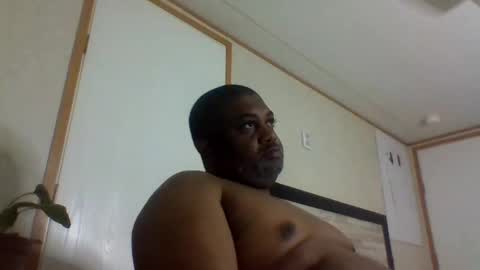 Snapshot of 2ccjbstar chatting on 03/04/25, 03:33 BlacJewels online show from 03/04/25, 03:33