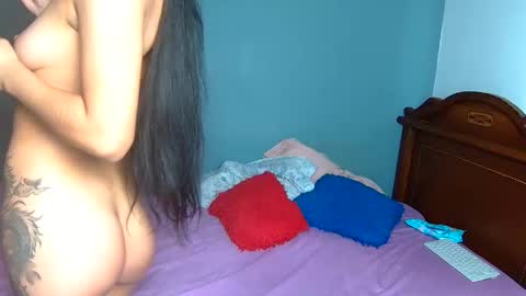 Snapshot of 2cgirls18 chatting on 11/13/25, 05:56 Tip us ask our names online show from 11/13/25, 05:56