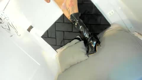 haduki online show from 02/17/26, 06:36