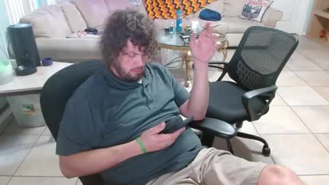Snapshot of 2dirtyhillbillies chatting on 05/20/26, 11:05 ThrillBilly online show from 05/20/26, 11:05