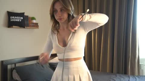 Elley  online show from 05/19/26, 02:34