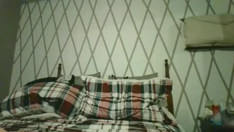 2hottietottie online show from 09/18/25, 06:48