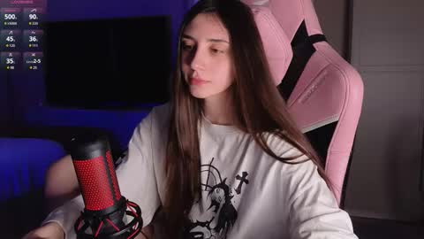 Snapshot of 2insensitive chatting on 02/24/26, 12:58 Lina free control in pvt online show from 02/24/26, 12:58