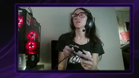 Snapshot of 2photogs_raw chatting on 11/27/25, 10:34 2photogs_raw online show from 11/27/25, 10:34