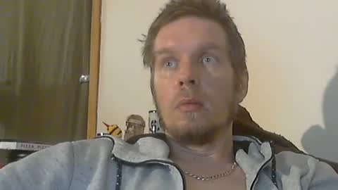 Snapshot of 2small4you83 chatting on 01/12/25, 07:32 2small4you83 online show from 01/12/25, 07:32