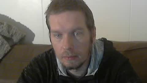 Snapshot of 2small4you83 chatting on 01/15/25, 12:09 2small4you83 online show from 01/15/25, 12:09